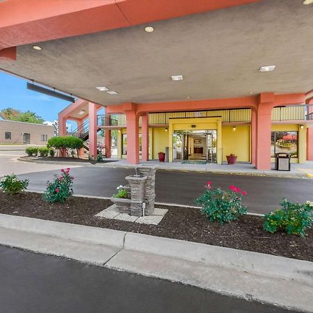 Quality Inn Fredericksburg-Central Park Area Εξωτερικό φωτογραφία