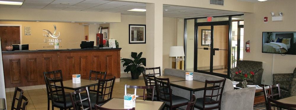 Quality Inn Fredericksburg-Central Park Area Εξωτερικό φωτογραφία