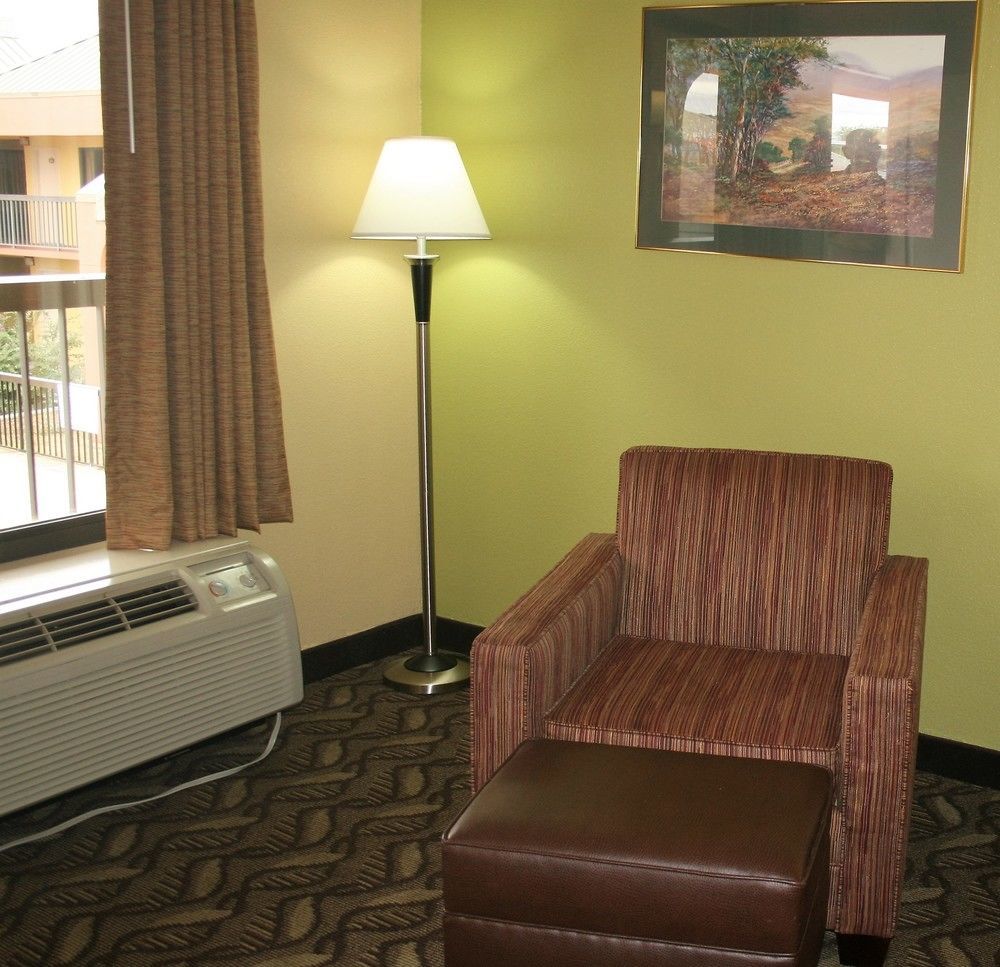 Quality Inn Fredericksburg-Central Park Area Εξωτερικό φωτογραφία