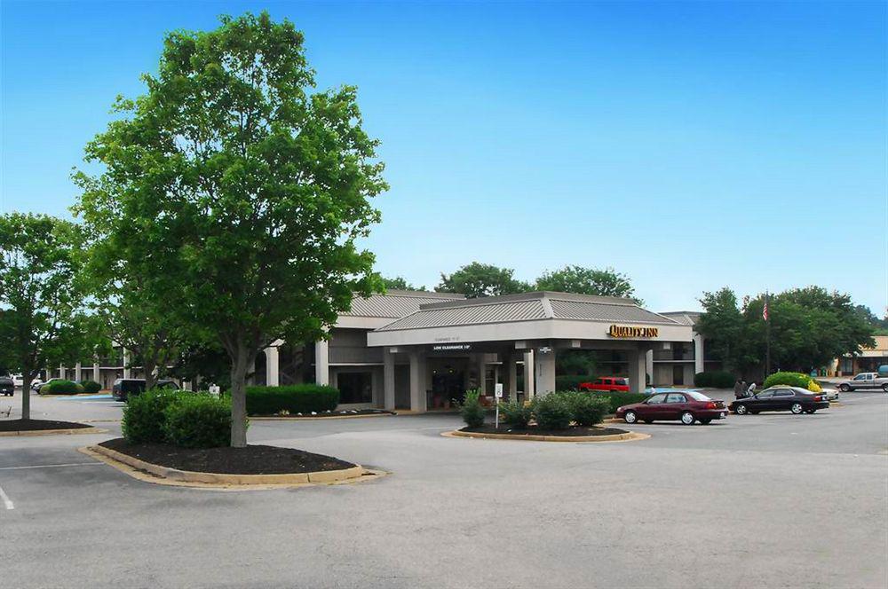 Quality Inn Fredericksburg-Central Park Area Εξωτερικό φωτογραφία