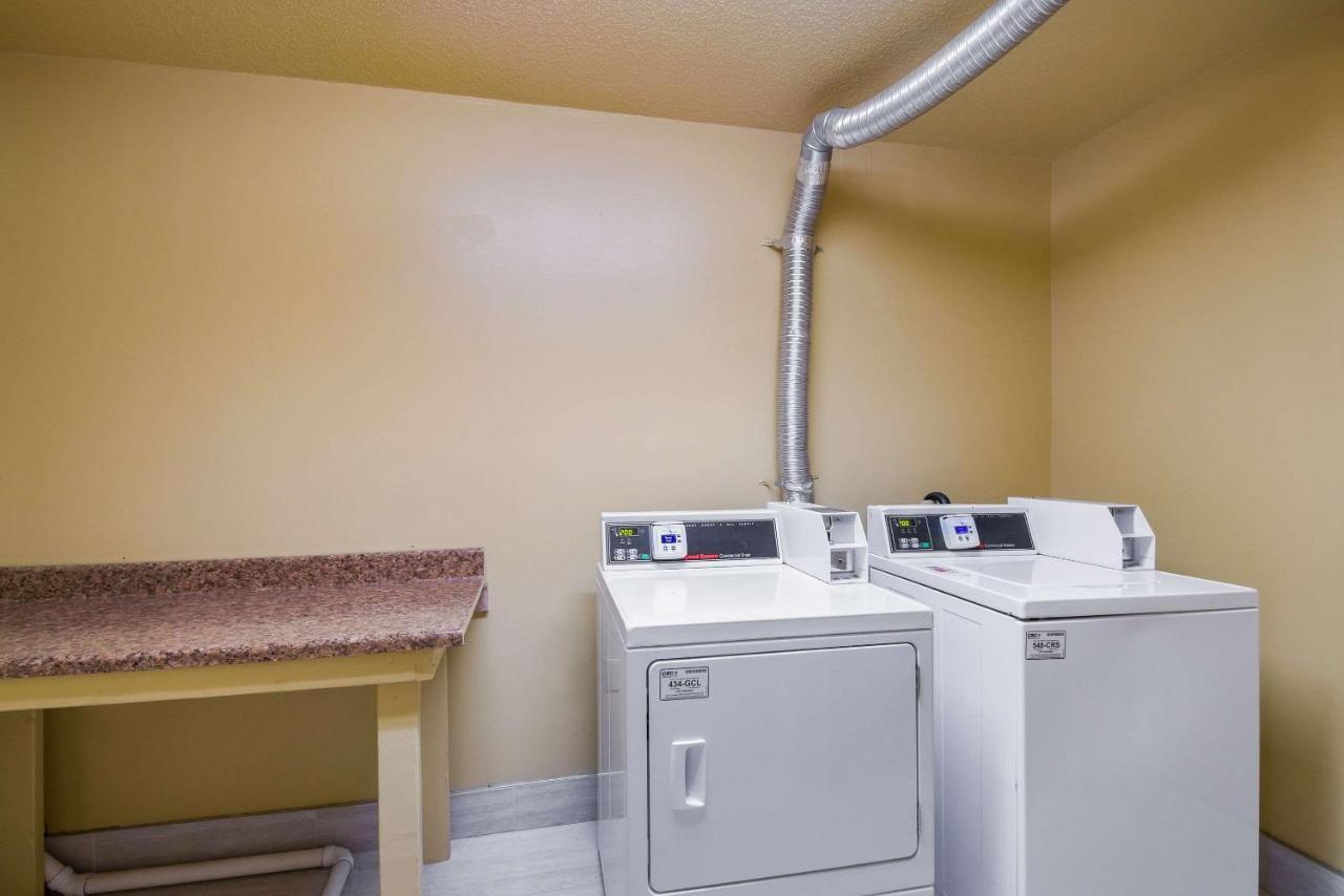 Quality Inn Fredericksburg-Central Park Area Εξωτερικό φωτογραφία